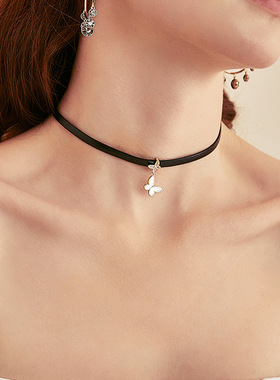 蝴蝶纷飞短款颈链6334