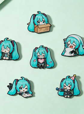 初音未来萌系日常胸针六款生活场景合金徽章学生书包配饰现货混批