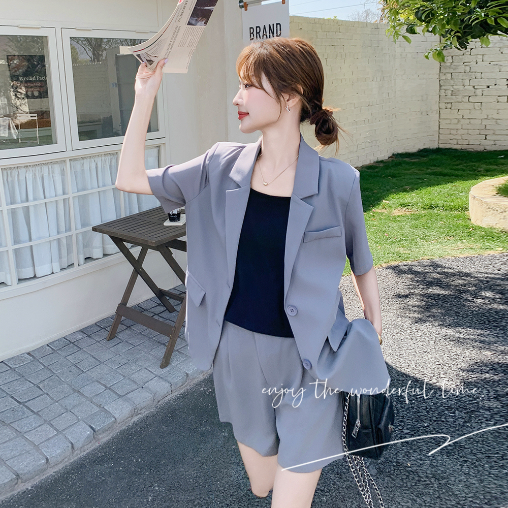 灰色气质短袖西装套装女2025夏季新款高级感轻薄小个子短裤两件套，女装套装/套裙，象礼