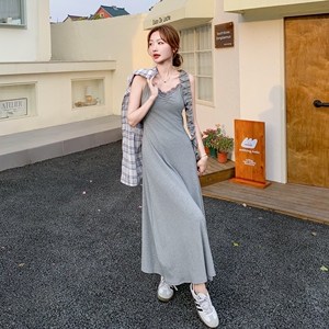 设计感条纹防晒翻领衬衫套装淡人穿搭2025夏季松弛感吊带裙两件套图片