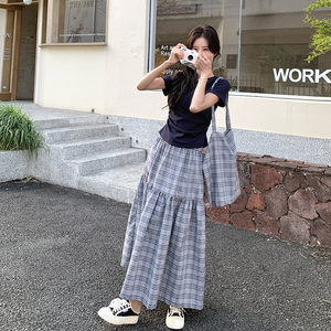 盐甜系减龄套装裙女2025夏季新款韩系学院风T恤格子半身裙两件套,方头靴和纱裙怎么搭配图片