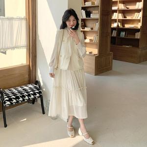 法式气质连衣裙女春秋2025新款高级感绝美漂亮一整套马甲裙子穿搭图片