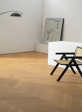 巴洛克系列GYG03橡木原木色1.2mm木皮 多层实木鱼骨拼地板