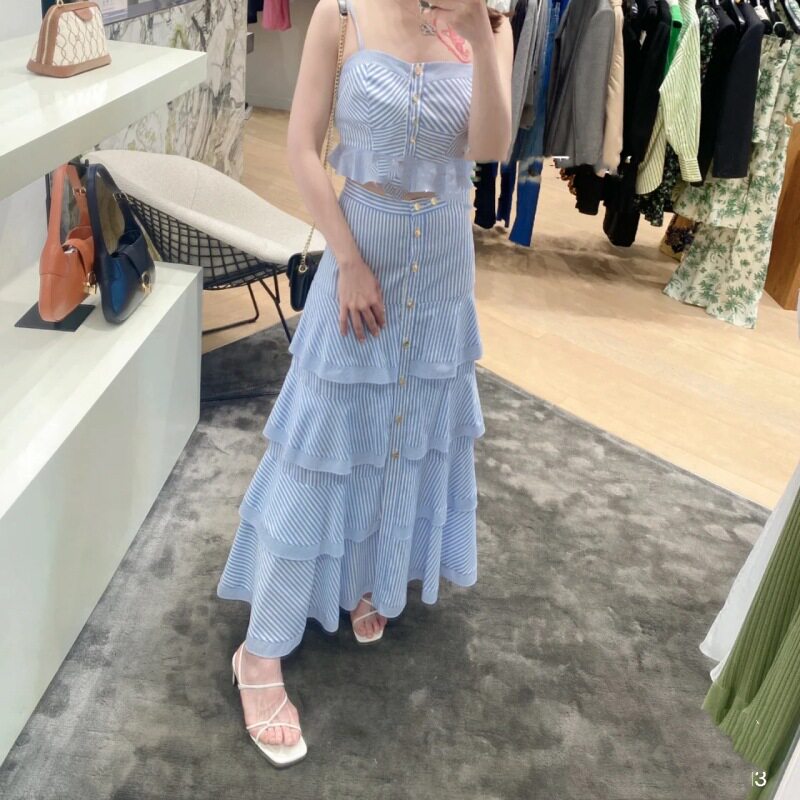 条纹蛋糕裙喇叭半身长裙