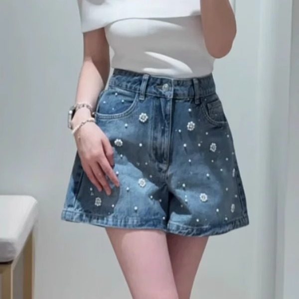 2025春夏新款女装棉珠饰白色花朵牛仔阔腿裤短裤MFPSH00612
