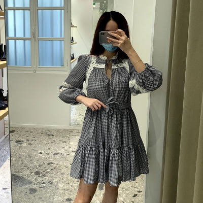 海军风格子蕾丝收腰连衣裙