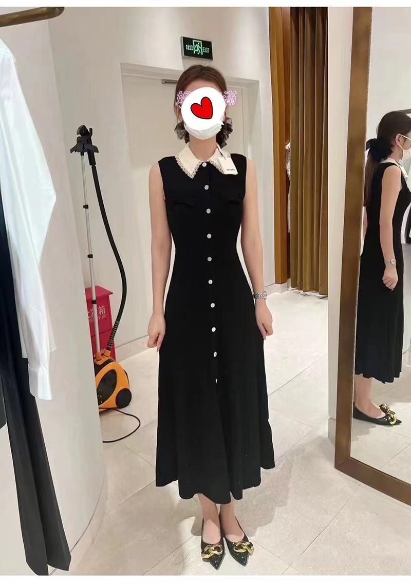 无袖蕾丝领收腰长款连衣裙