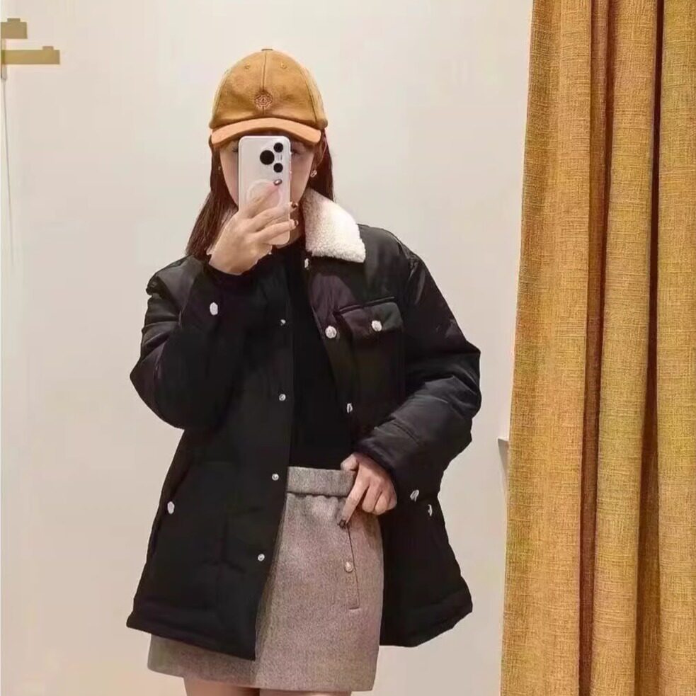 2025秋冬新款女装法式撞色多口袋翻毛领单排扣棉服MFPOU01413