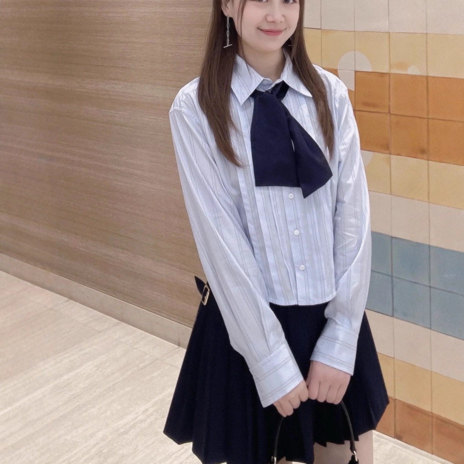 2025秋冬学院风撞色系带条纹长袖短款衬衫女上衣SFPCM01500