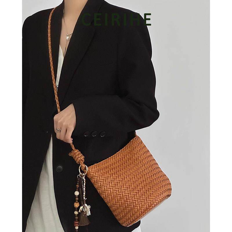 天锚国际夏日植鞣牛皮手工编织包水桶包女单肩斜挎通勤包百搭软包,箱包皮具/热销女包/男包,水桶包,淘宝优惠券,粉丝福利购,淘宝优惠卷