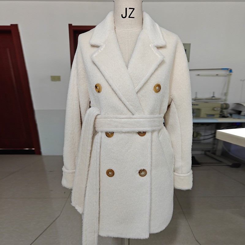 阿尔巴卡羊驼绒高版本大衣