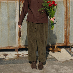 褶皱丝绒直筒裤 inLESS｜Sejour Vol.05