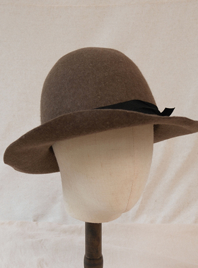 inLESS | SCHA 1952 Lazy 