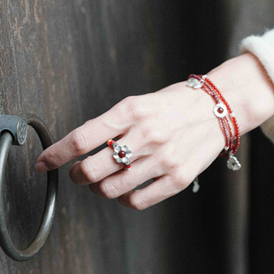 inLESS | 乌鸦巢 Crow's Aerie 小花串珠戒指