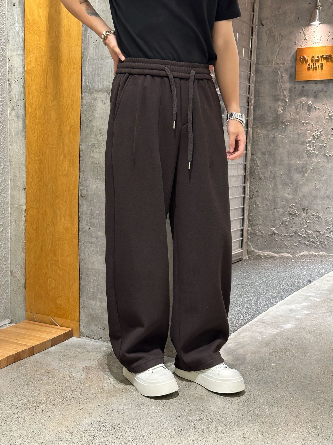 硬核型男8633冬季简约百搭加绒加厚宽松直筒阔腿裤运动休闲卫裤男