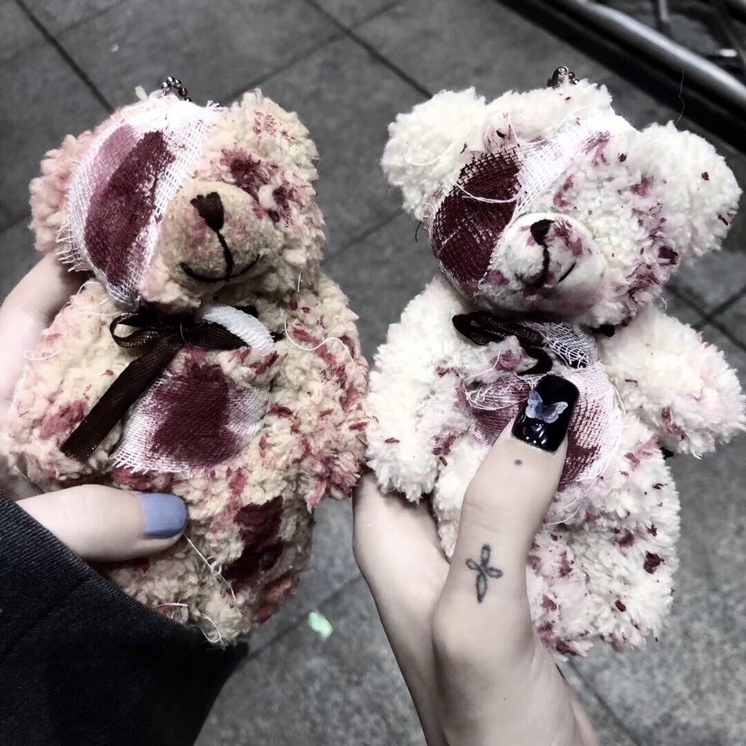 创意ins丧系网红暗黑血腥熊残疾熊受伤小熊钥匙扣蹦迪包挂件礼物