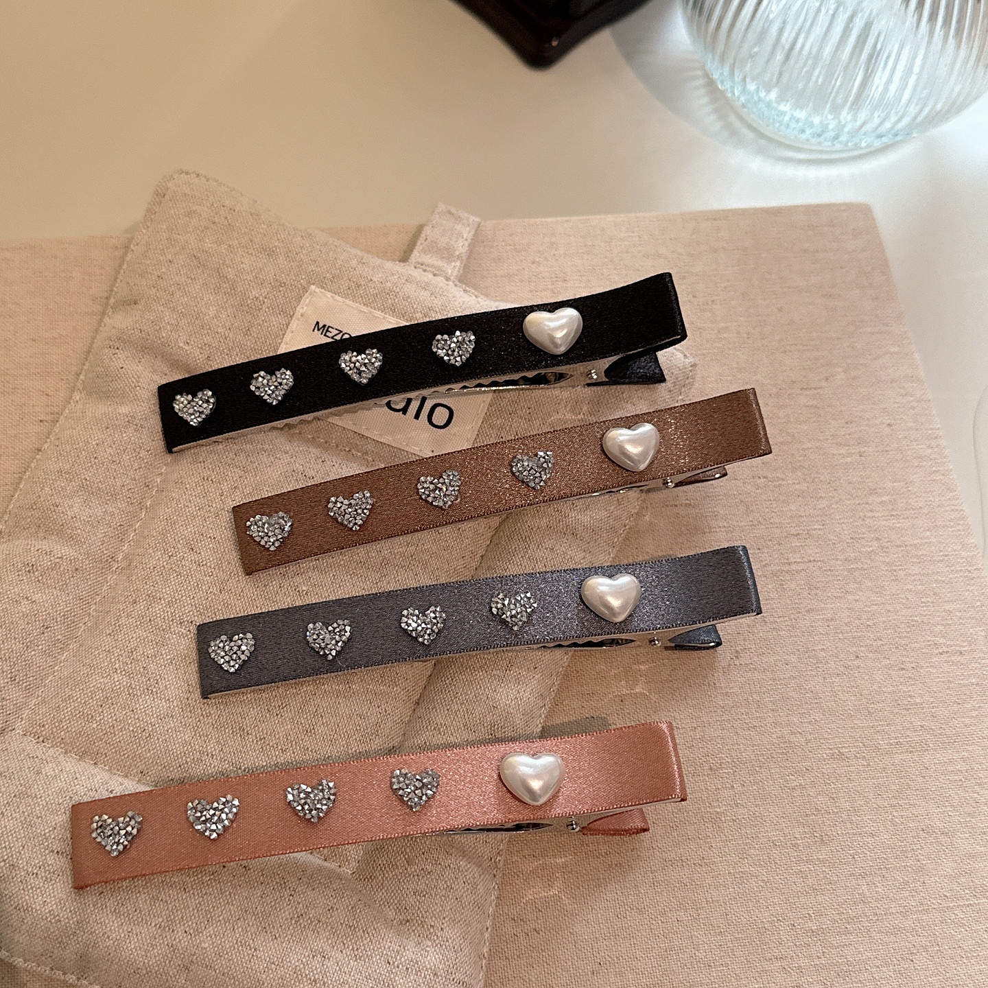 精致闪亮满钻爱心边夹长款鸭嘴夹