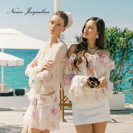 NanaJacqueline夏季新款斜肩多层花边套装女长袖慵懒松弛感小衬衫