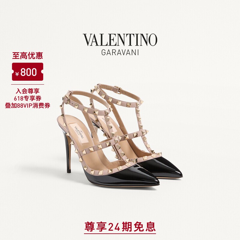 华伦天奴VALENTINO女士 ROCKSTUD漆皮铆钉高跟鞋凉鞋