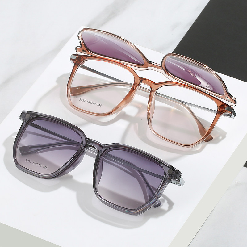 茶色框翻盖磁吸眼镜男一镜两用套镜配近视带有散光度数墨镜女开车