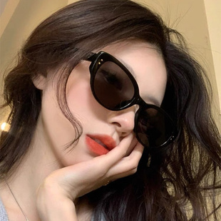 复古猫眼黑色墨镜女高级感2026新款遮阳防紫外线太阳眼镜可配近视
