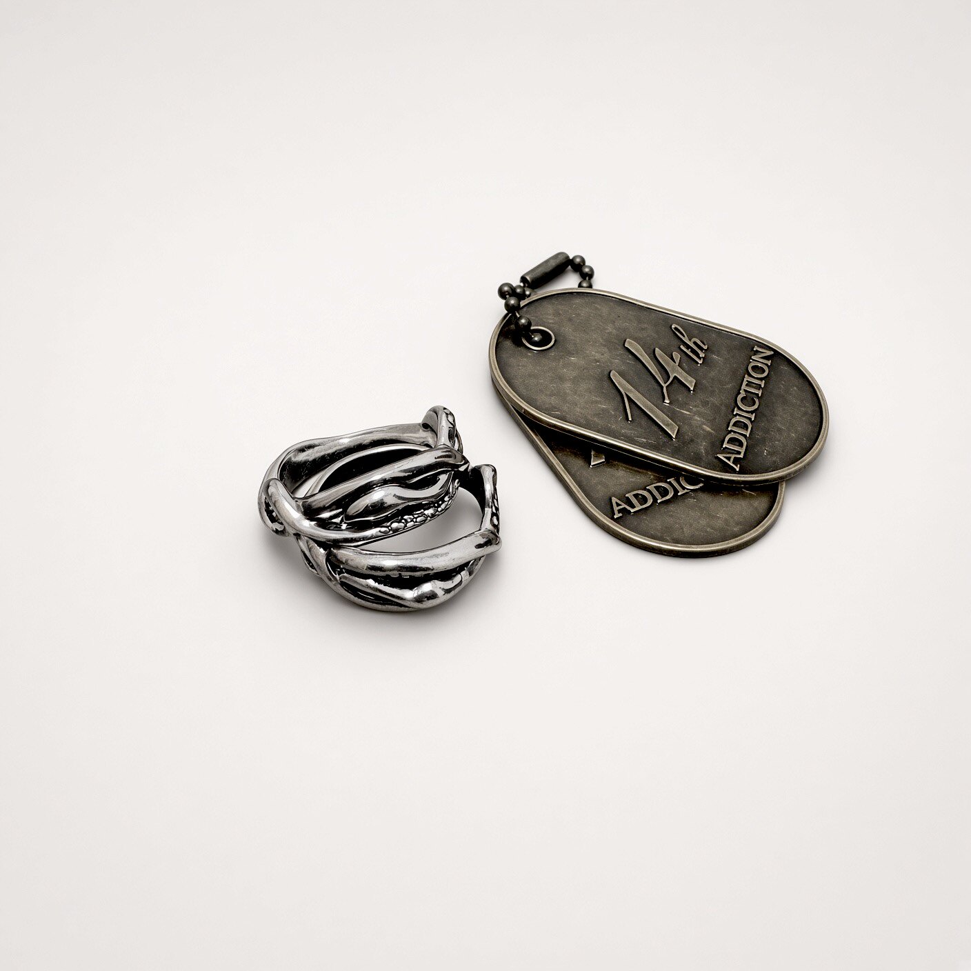 thumbnail for Serum "Weathered Vine Oxidized Distressed Ring" - Copper Silver Plated - Sophisticated Pioneer Visual Series -