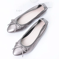 Овчина ружейного цвета (кожа нежная, чтобы не царапаться)