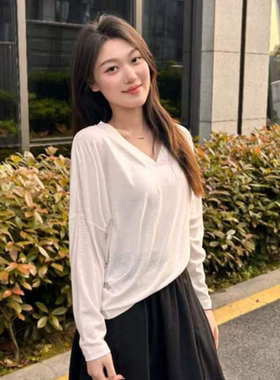 《邢康莉》新款莱赛尔亚麻极简老钱风V领慵懒女士T恤（261330）