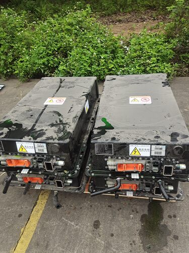 回收大货车专用锂电池回收，专注回收大小型货车锂电池，电动货车