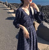 胖mm长袖 V领打底衫 200斤 上衣连衣裙女格子2019春秋加肥加大码 女装