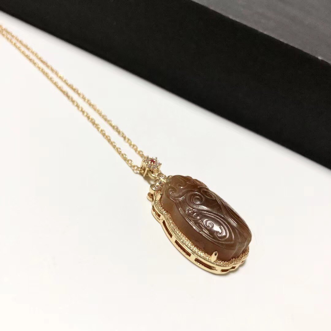 D1066#天然新疆和田玉老糖料蜜糖色精雕镶嵌知了吊坠30.3*16*7.5m