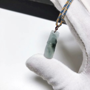 8.8 节节高挂件23.2 4.5mm 天然A货翡翠辣绿飘花竹节吊坠 D1392