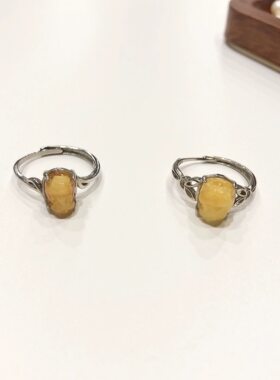 G19# 天然原矿蜜蜡满蜜鸡油黄貔貅戒指 S925银托 可选