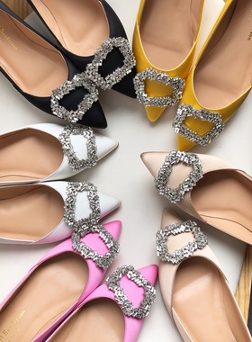 Rupert Sanderson 新款绸缎面钻扣低跟单鞋