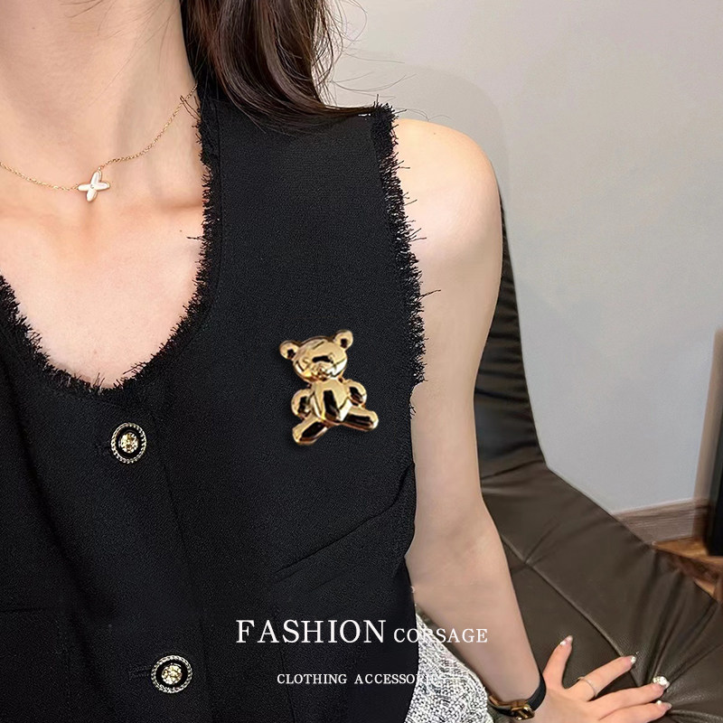 韩版可爱立体金属小熊胸针学院风西装胸花小香风别针jk软妹配饰品