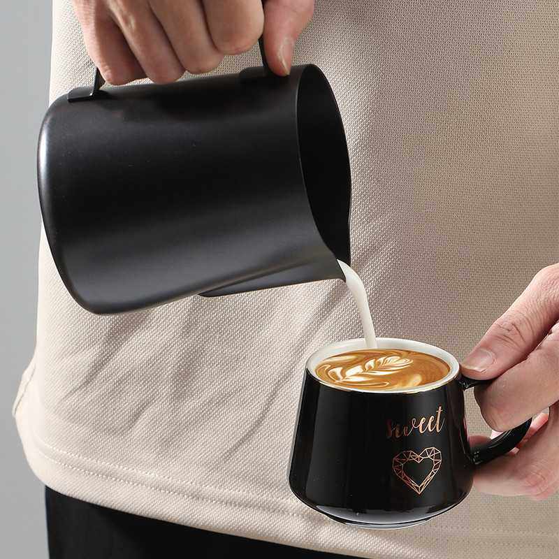 新款直销304不锈钢特氟龙尖嘴拉花杯加厚打奶泡杯拉花壶花式咖啡,餐饮具,拉花缸/拉花杯/打奶缸,淘宝优惠券,粉丝福利购,淘宝优惠卷