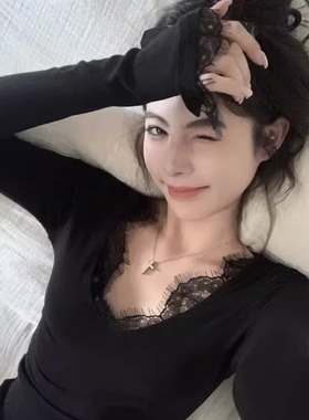 纯欲黑色蕾丝边v领长袖T恤女秋季性感内搭打底衫修身紧身磨毛上衣