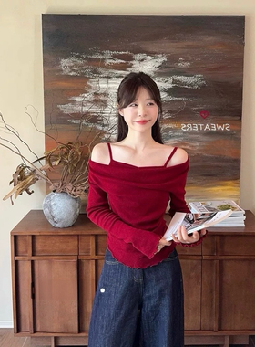 红色露肩荡领假两件长袖t恤女早秋新款修身辣妹一字领木耳边上衣