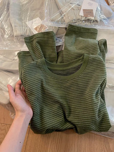 舒适百搭显瘦小衫 上衣女2026早春新款 绿色圆领条纹长袖 巨显白