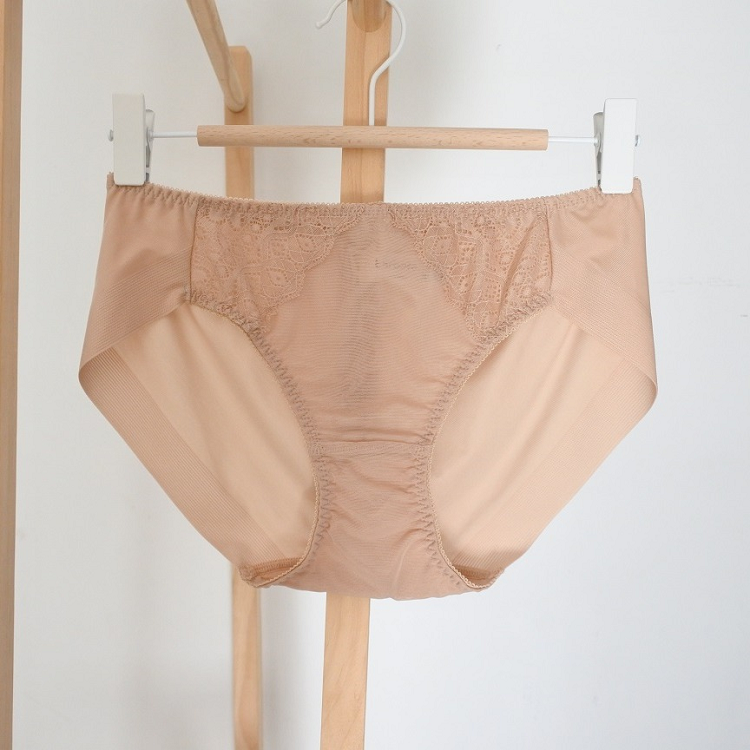 满59自动包邮韩单纯元高端肤色中腰包臀无痕前部防走光防透三角裤,女士内衣/男士内衣/家居服,女三角裤,淘宝优惠券,粉丝福利购,淘宝优惠卷