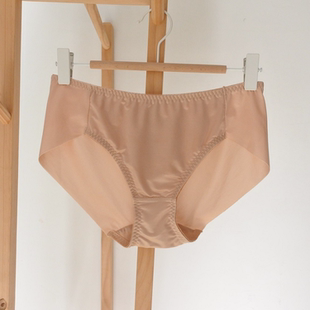 丝滑绵软肤色经典 日单纯元 百搭基础防透色无痕包臀中腰内 包邮 满59