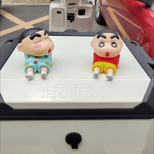 电动车摩托车尾箱立体蜡笔小新装饰小摆件个性创意卡通可爱公仔