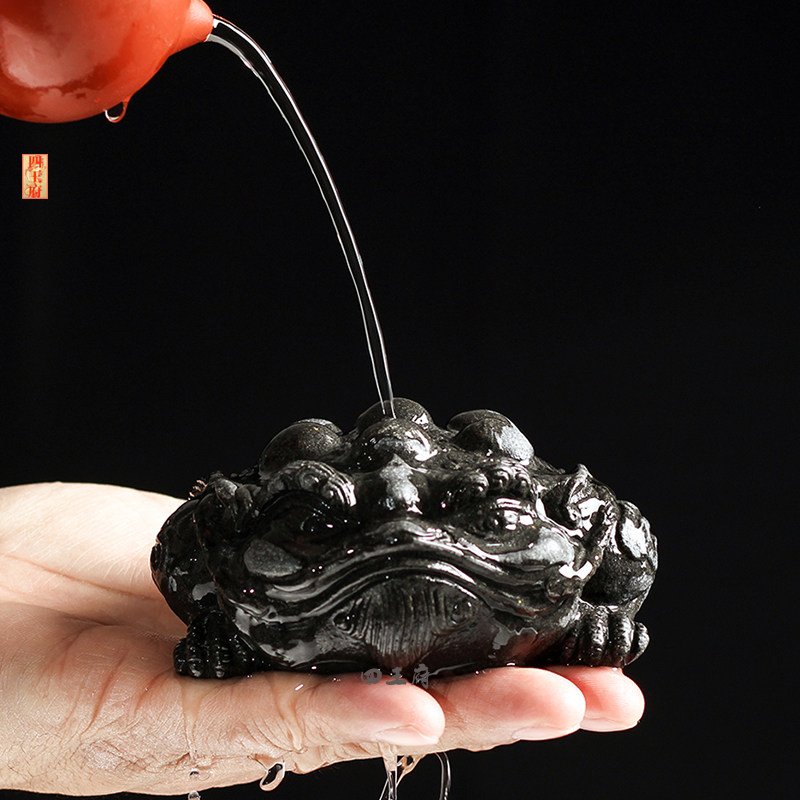 石蟾雕刻茶宠茶具摆件石蟾蜍摆放手工创意石雕三足蟾浮雕茶室金蟾