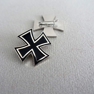 礼盒德意志铁十字复古勋章普鲁士徽章复刻军迷服饰胸针叶子别针