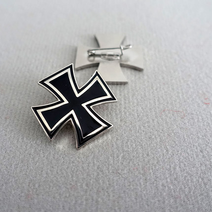 礼盒德意志铁十字复古勋章普鲁士徽章复刻军迷服饰胸针叶子别针