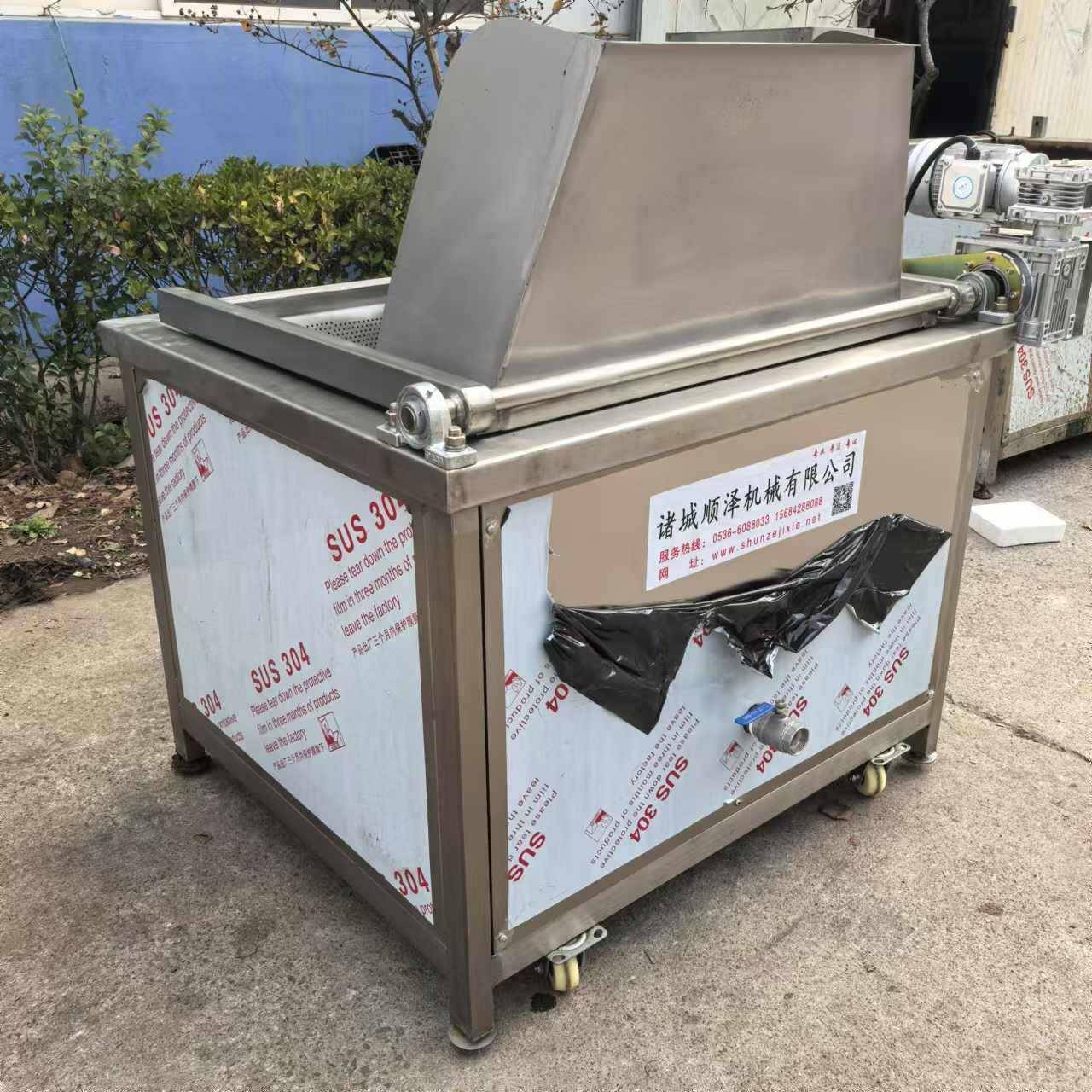 电加热牛肉干油炸机  鸡脖鸭脖自动出料油炸锅 柴油加热油炸设备