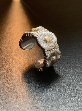 雏菊-高级感钛钢食指GD嘻哈戒指