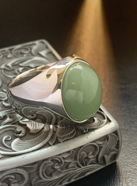 清欢-镶嵌绿石尾戒银色钛钢戒指