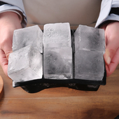 正方形大冰块模具家用自制食用冰球模型带盖软硅胶冰箱冻冷饮神器