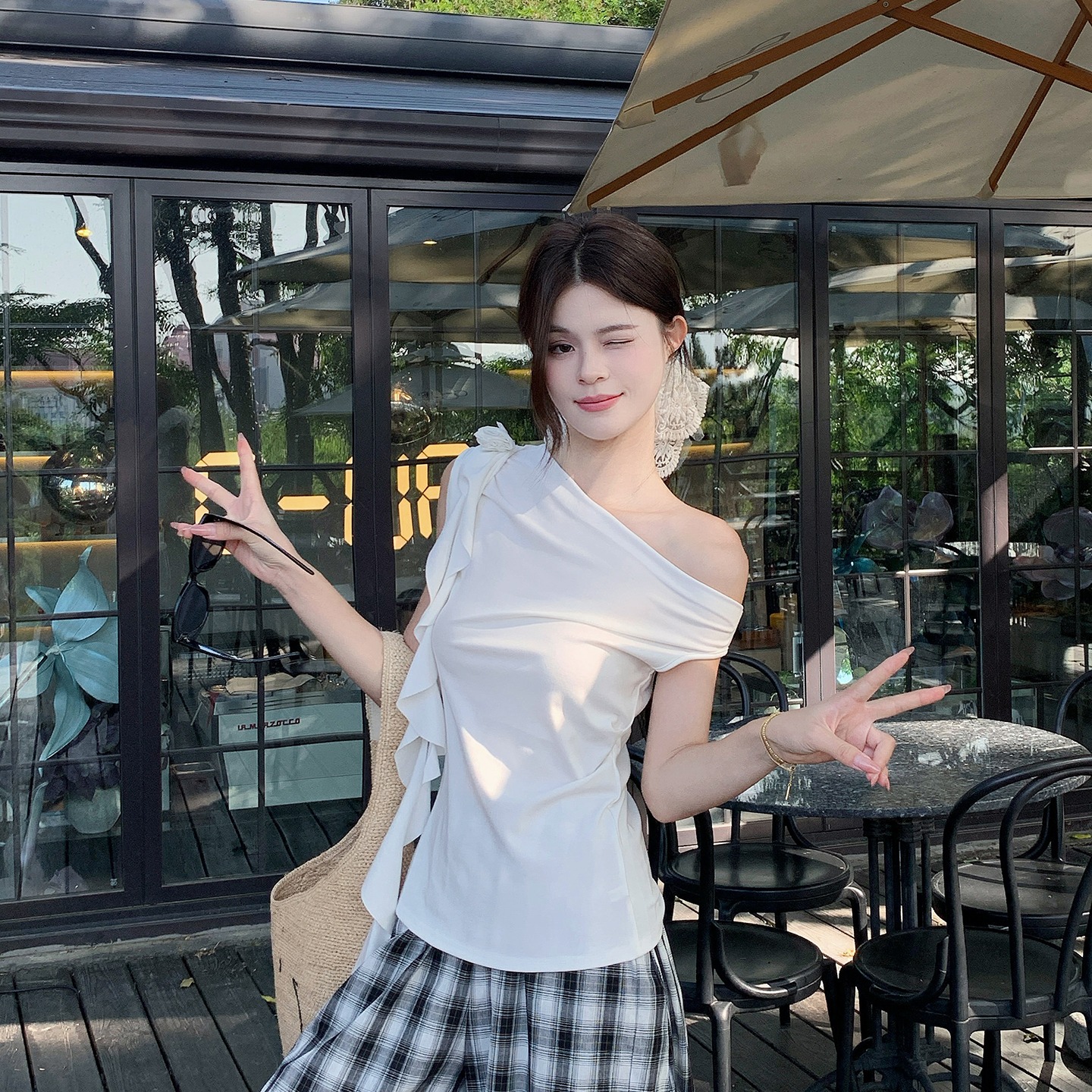 Work 32day 设计感立体玫瑰斜肩飘带无袖T恤女夏收腰显瘦气质上衣